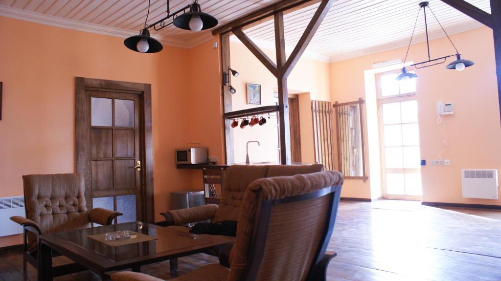 Takht House Villa Dilijan Bilik gambar